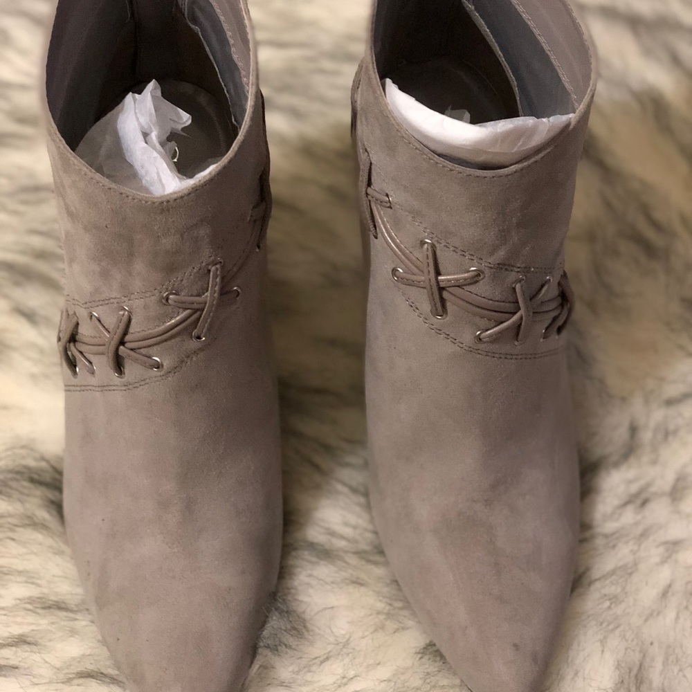 š„Brand new Boots!š„ G.U.E.S.S. š„ - Picture 3 of 7